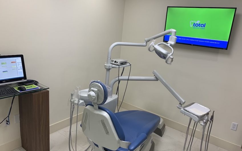 Hialeah 6 Chairs Cutting-edge Office, No Patients Included