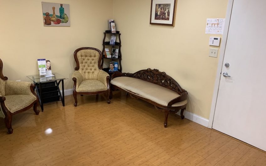 Pembroke Pines 4 Chairs from Relocating Out of State Dentist