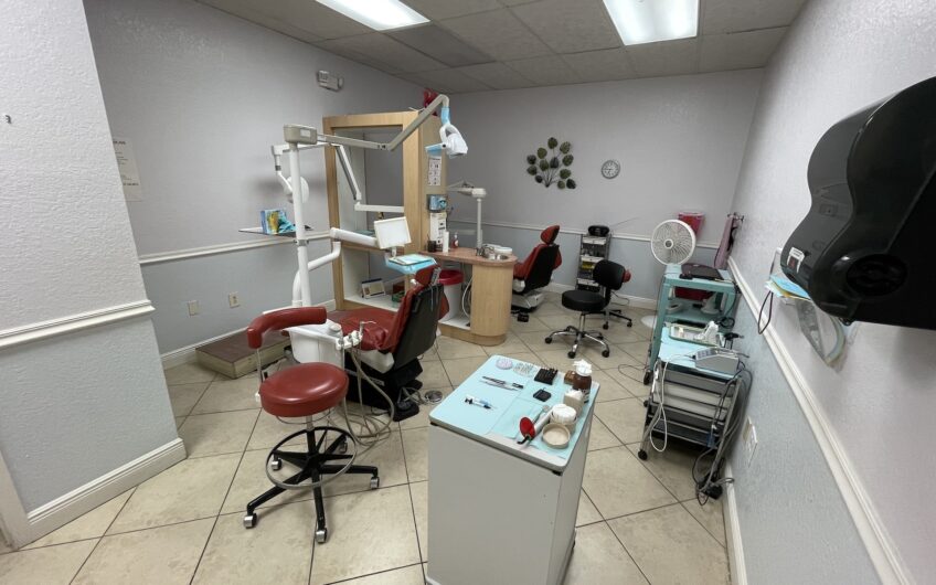 Homestead 6 Chairs ESTABLISHED Practice from a Retiring Dentist for Sale